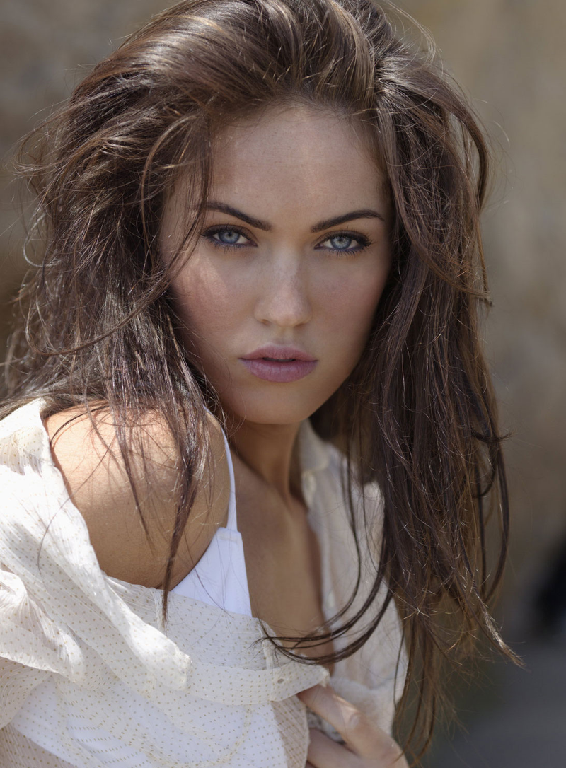 Illustration for article titled Megan Fox Mega Gallery 3